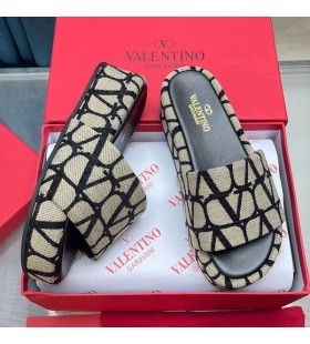 Valentino Platform Slides Women Toile Iconographe Fabric Beige