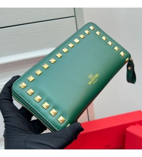 Valentino Large Rockstud Zippered Wallet In Calfskin Green