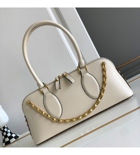 Valentino Rockstud E/W Saco De Duffle Em Pelica Bege