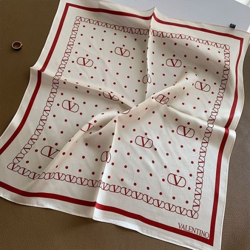 Valentino VLogo Sál 50 Nők Twill Selyem Bézs