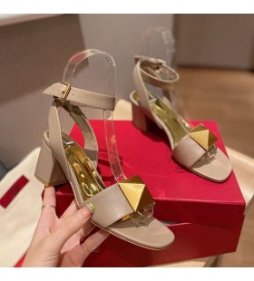 Valentino Egy Stud Szandál A Boka Heveder Női Borjúbőr Taupe