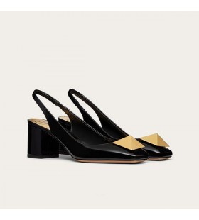 Valentino Egy Stud Slingback Szivattyúk Nők Bőröv Fekete