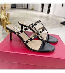 Valentino Rockstud Flip-Flop Sarkú Diák Női Borjúbőr Fekete