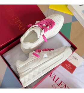 Valentino Amháin Graí XL Íseal-Barr Sneakers Unisex Nappa Leathar Bán/Ardaigh
