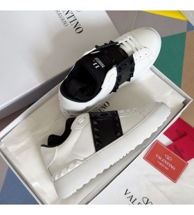 Valentino Rockstud Gan Teideal Sneakers Unisex Calfskin Bán/Dubh