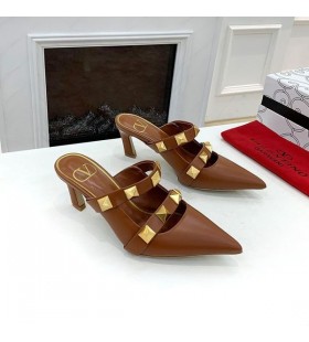 Valentino Rómhánach Graí Heeled Miúileanna Le Straps Mná Calfskin Donn