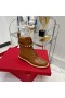 ヴァレンティノRockstud戦闘ブーツとストラップが女性Calfskin茶色