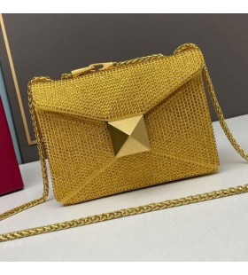 バレンチノかなり小さなスタッドトした若者向けバッグチェーンとスパークリングの結晶に黄色いスエード