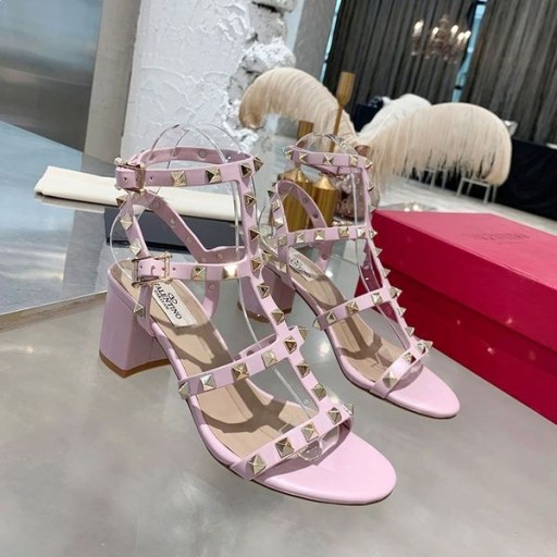 Klapki damskie Valentino Rockstud Z Paskiem Na kostce, Z Cielęcej Skóry Różowy