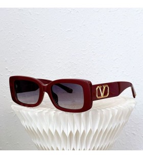 Prostokątne Okulary Valentino VA4108 W Ацетатной Oprawie Z Nit VLogo Kolor Bordowy