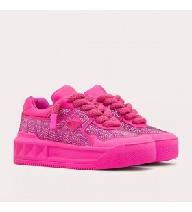 Buty Valentino One Stud XL Z niskim piszczelą Unisex Ze skóry Nappa z kryształami Toile Iconographe Różowy