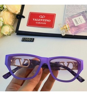 Okulary Przeciwsłoneczne Valentino 22051 W Kwadratowej Ацетатной Oprawie Z Kryształami Vlogo Kolor Fioletowy