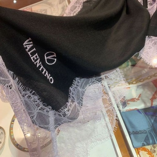Valentino VLogo Semnătura Sacrf Femei Din Casmir Cu Dantela Neagra