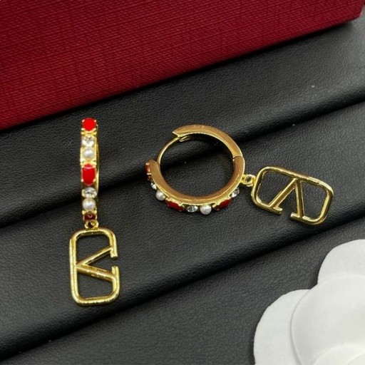 Valentino VLogo Semnătura Pin Cercei Din Metal Cu Perle Si Cristale Si Email De Aur