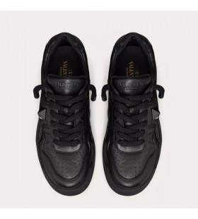 Valentino Unul Stud XL Low-Top Adidași Unisex din Piele Nappa Neagra