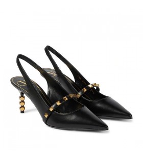 Ovocné Rockstud Slingback Čerpadlá S Tvarovaná Päta Ženy Caflskin Čierna