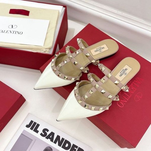 발렌티노 Rockstud 노새와 스트랩 여자 가죽색