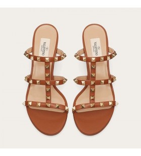 발렌티노 Rockstud 두꺼운 굽 슬라이드는 여성 송아지 Brown