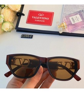 Sunčane Naočale, Valentino 22051 U Kvadratni Ацетатной Ivicom S Kristalima Vlogo Kave U Boji