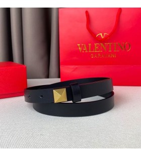 Valentino En Stud Bälte 20MM I Svart Kalvskinn
