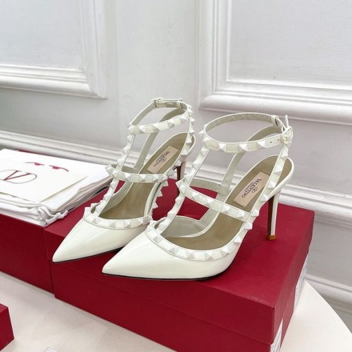 Valentino Rockstud Ayak Bileği Kayışı Pompaları Kadın Rugan Beyaz