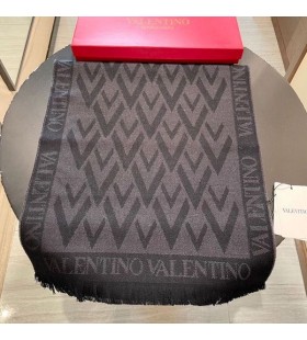 Valentino V Jakarlı Sacrf Unisex Kaşmir Siyah