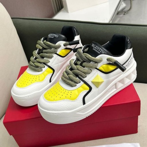Valentino Un Montante XL Bajo-Top de las Zapatillas de deporte Unisex de Cuero de Napa Blanco/Amarillo