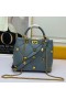 Valentino Meidum Romano Stud Bolso De Mano En Cuero De Napa Azul Cielo