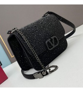 Valentino Pequeño Vsling Crossbody Bolsa Con Brillantes Tacos En Ante Negro
