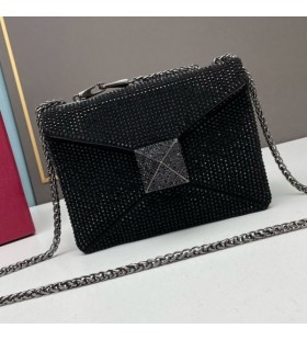 Valentino Pequeño Perno de Crossbody del Bolso Con Cadena y Espumoso Tacos En ante Negro