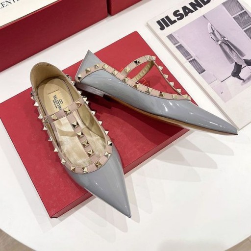 فالنتينو Rockstud راقصة الباليه الشقق مع T-حزام النساء براءات الاختراع والجلود السماء الزرقاء