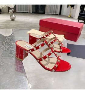 فالنتينو Rockstud سميكة ذات الكعب العالي الشرائح النساء براءات الاختراع والجلود الحمراء