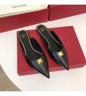 Valentino Jeden Stud Muly Ženy Telecí Kůže Černé