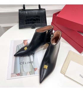 Valentino Jeden Stud Kotníkové Botičky 50MM Ženy Telecí kůže Černé