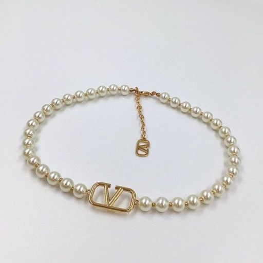 Valentino VLogo Handtekening Ketting Parels Van Een Ketting Met Metalen Goud