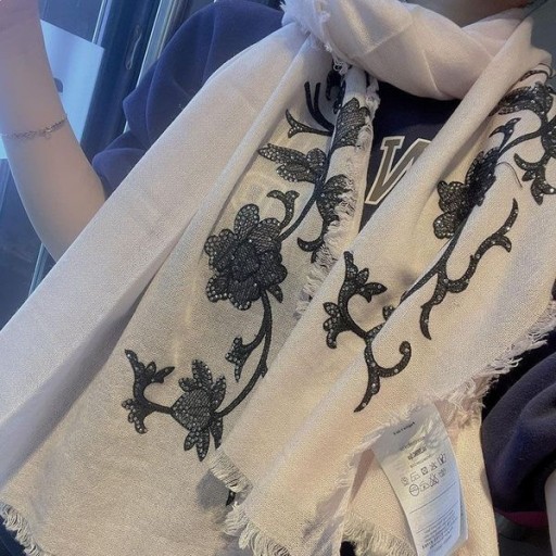 Valentino Vlogo Allekirjoitus Sacrf Ruusut Jacquard Naisten Kashmir Vaaleanpunainen