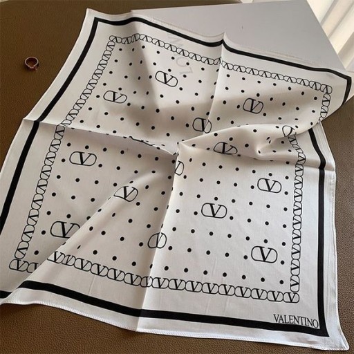 Valentino VLogo Huivi 50 Naisten Twill-Silkki Valkoinen