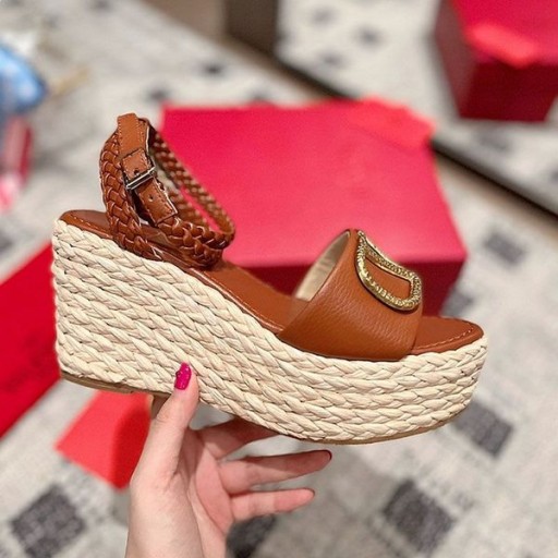 Valentino VLogo Allekirjoitus Kiilat Nilkka Hihna Naisten Calfskin Ruskea