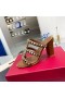 Valentinon Rockstud Paksu-Heeled Dioja, Jolla Ei Ole Raja-Nastat Naisten Calfskin Ruskea