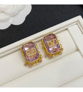 Valentino VLogo Allekirjoitus Multi Riipus Korvakorut Metalli Kristalleilla ja Helmiä Violetti