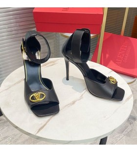 Valentino Vlogo Romain Boucle Sandales Femme Cuir De Veau Noir