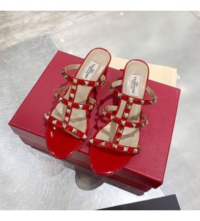 Valentino Rockstud D'Épaisseur À Talons Diapositives Femmes En Cuir Verni Rouge