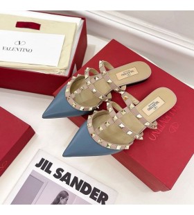 Valentino Rockstud Des Mules Avec Des Sangles Femmes En Cuir Verni Bleu Marine