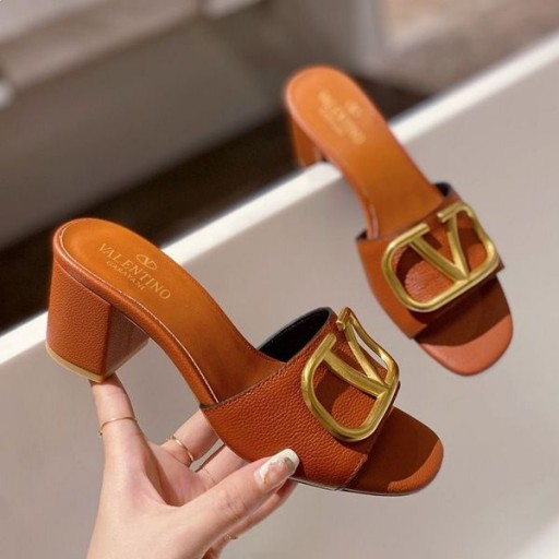 Valentino, VLogo Signatur Thick-Heeled Slides Frauen Körnig Kalbsleder Braun