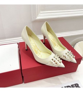 Valentino Rockstud Pumps Mit Nieten-Der Vorderkappe Frauen Glatt-Leder Weiß
