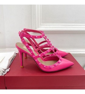 Valentino Rockstud Ankle Strap Pumps Frauen Patent Leder Rosa