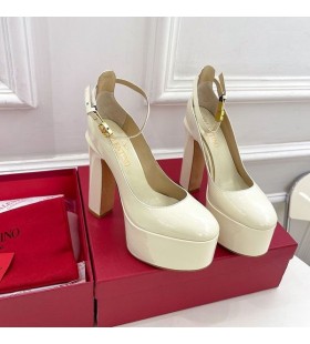 Valentino Tan-Go Platform Pumps With Ankle Strap Frauen Patent Leder Beige