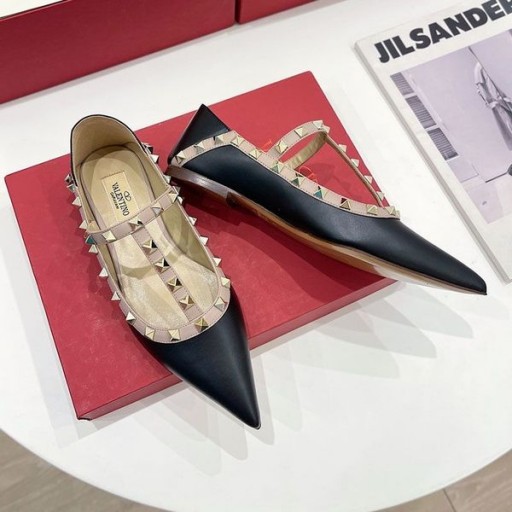 Valentino Rockstud Μπαλαρίνες Με T-Γυναικών Λουριών Δέρματος Διπλωμάτων Ευρεσιτεχνίας Μαύρο