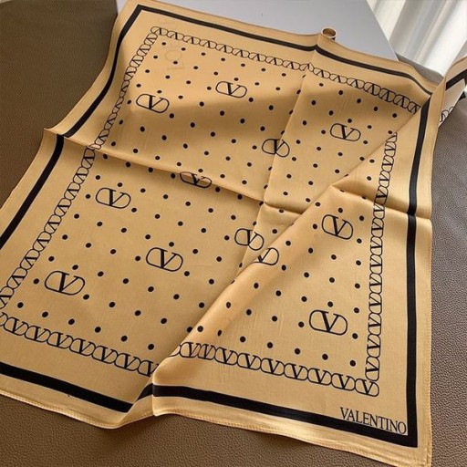 Valentino VLogo Κασκόλ 50 Γυναίκες Twill Μετάξι Κίτρινο