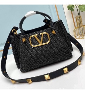 Valentino Μικρό VLogo Υπογραφή Τσάντα Αγορών Με Ρωμαϊκά Καρφιά Συνθετικό Riffia Μαύρο